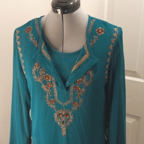 Ninety Size Med 2 piece Tunic/ Cami ,Emblishments ,Sequins & Beading - Picture 3 of 8